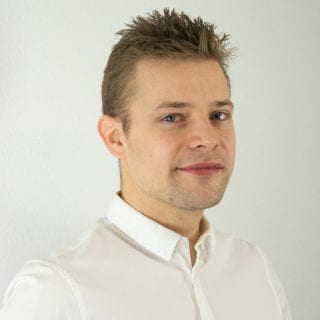 https://www.vorfina.de/wp-content/uploads/2018/12/Alex-6-320x320.jpg